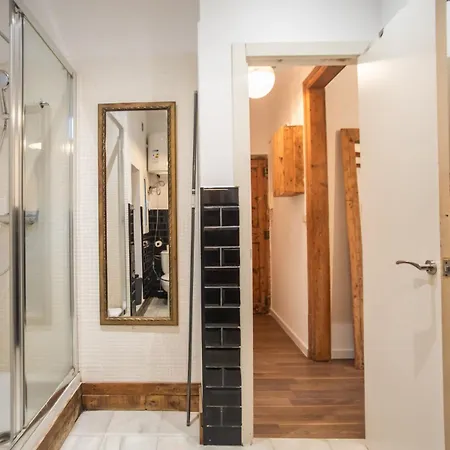 32ros1063- Brand New 1 Bedroom Flat In Paralel Apartment *